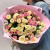 Букет из 15 кустовых роз в Тюмени